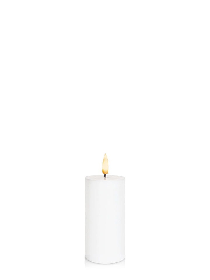 LED Pillar Candle With Wick (5cm x 10cm)