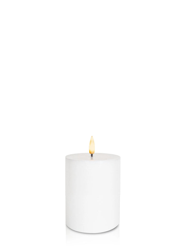 LED Pillar Candle With Wick (8cm x 10cm)